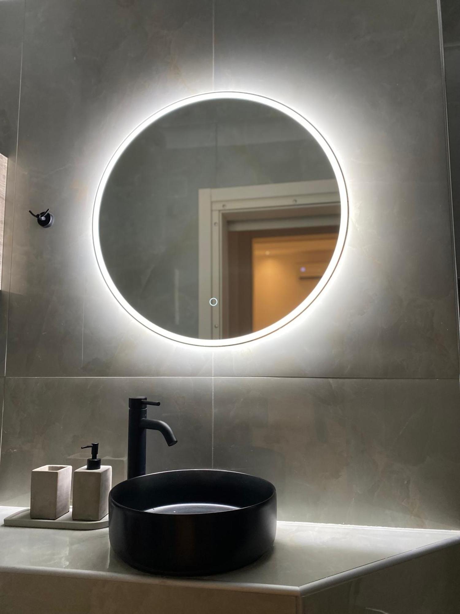 Navarino Lux * Tesalónica